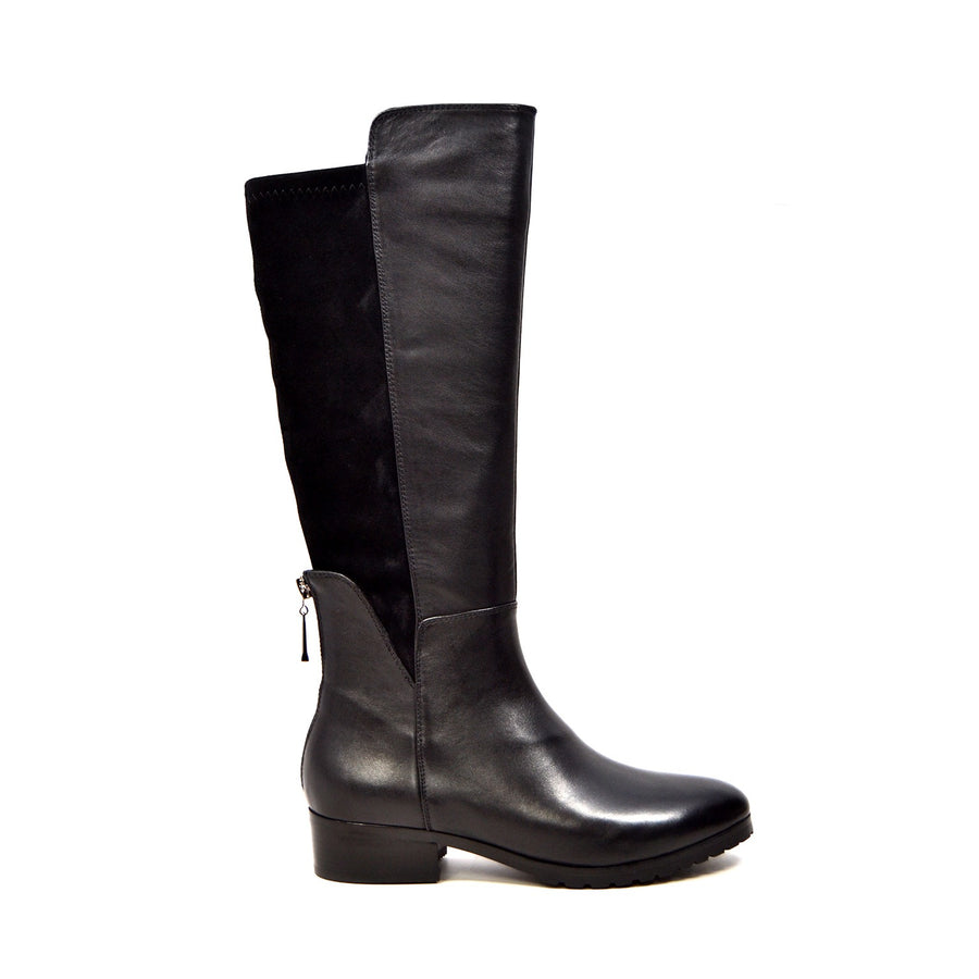 Timeless Riding Boots Stylish and Versatile