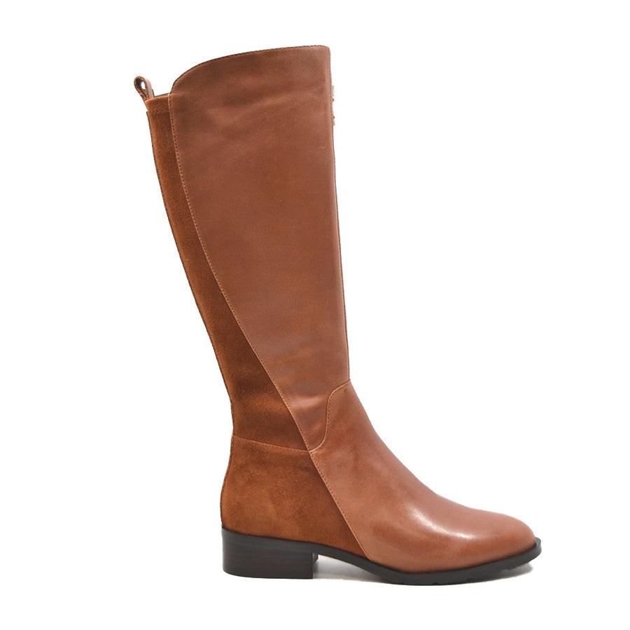 Trendy Boot: Stylish and Functional Leather Boot with Stretch Suede